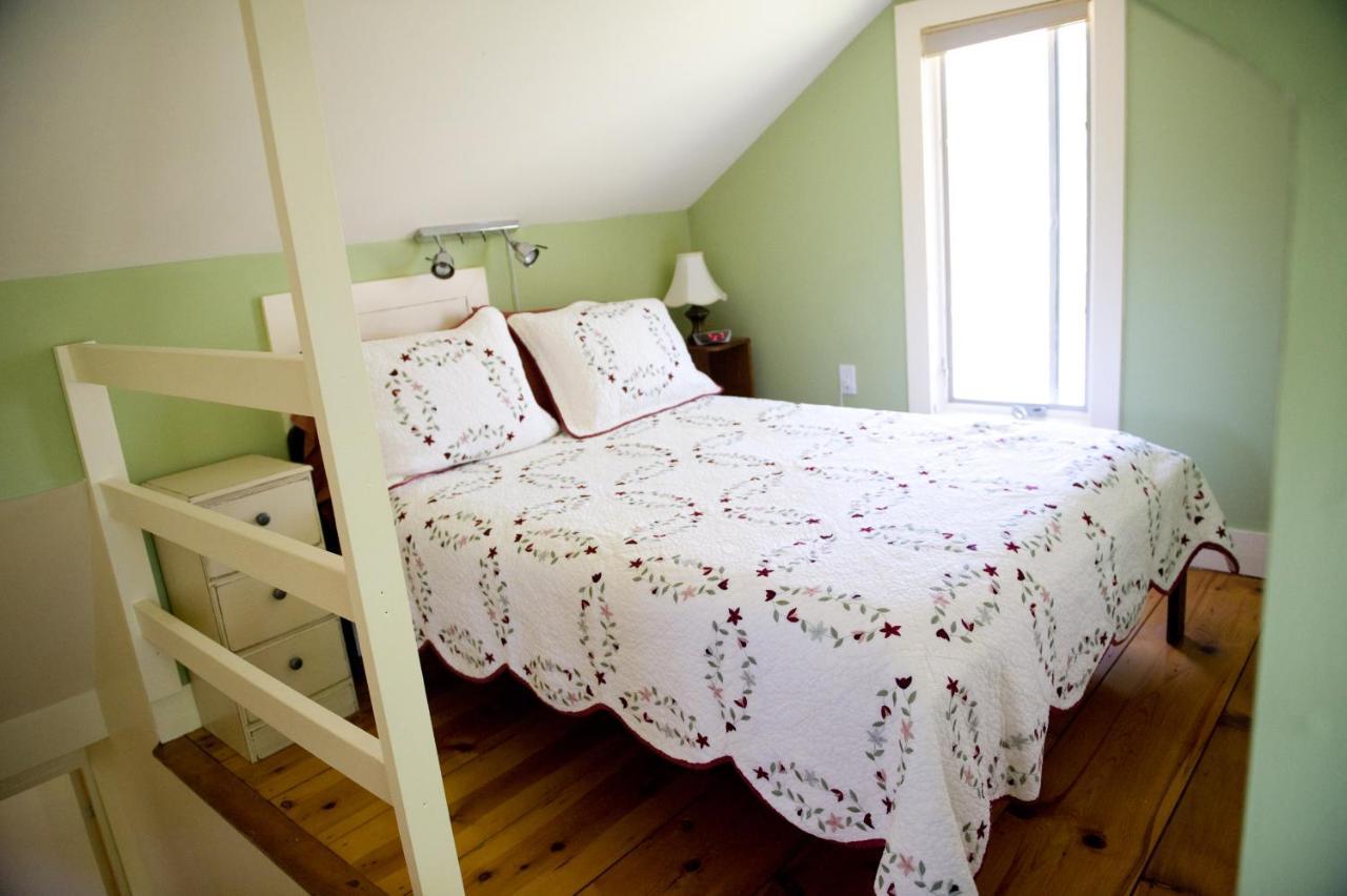 Deluxe Family Suite